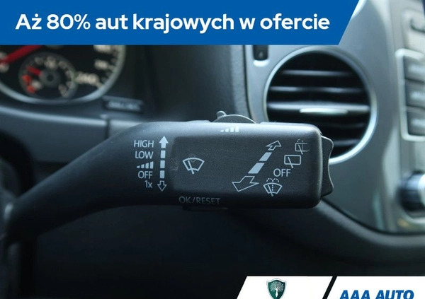 Volkswagen Tiguan cena 52000 przebieg: 145541, rok produkcji 2012 z Łowicz małe 254